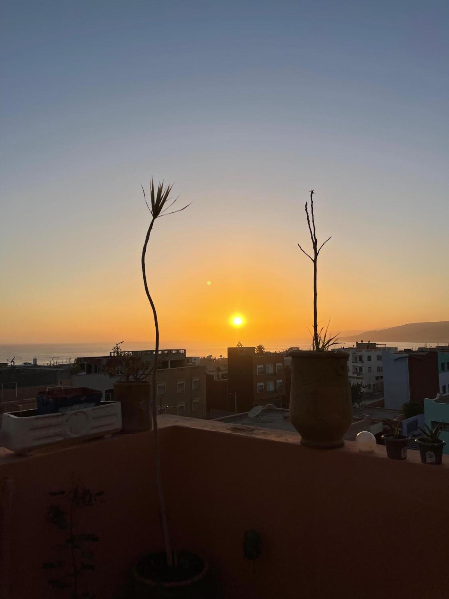 Hostel Berber Waves Surf House Tamraght Exterior foto