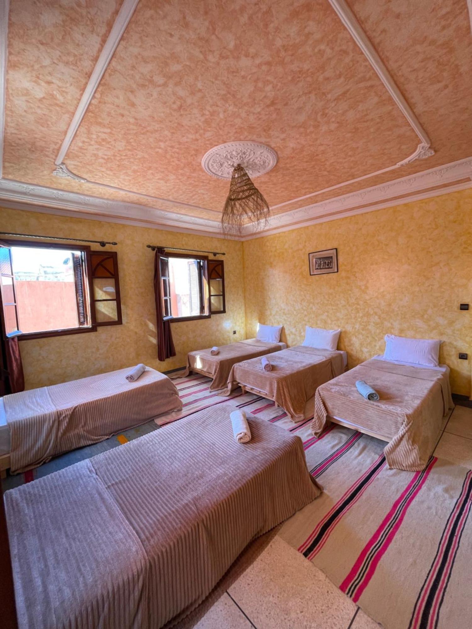 Hostel Berber Waves Surf House Tamraght Exterior foto